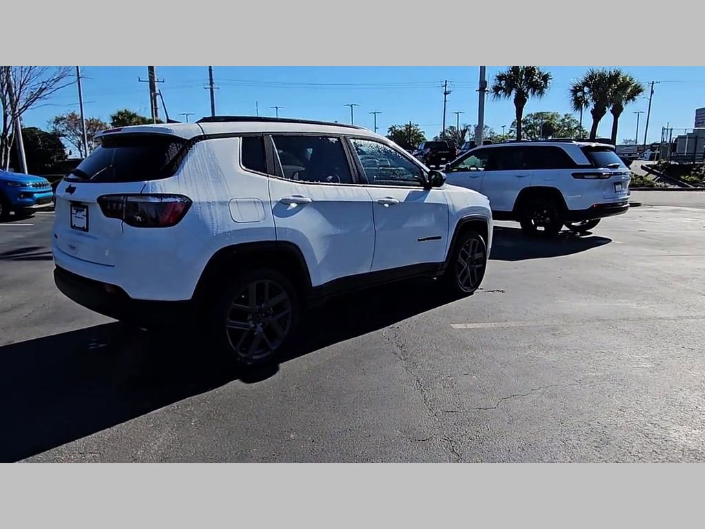 New 2026 Jeep Compass Latitude image 34