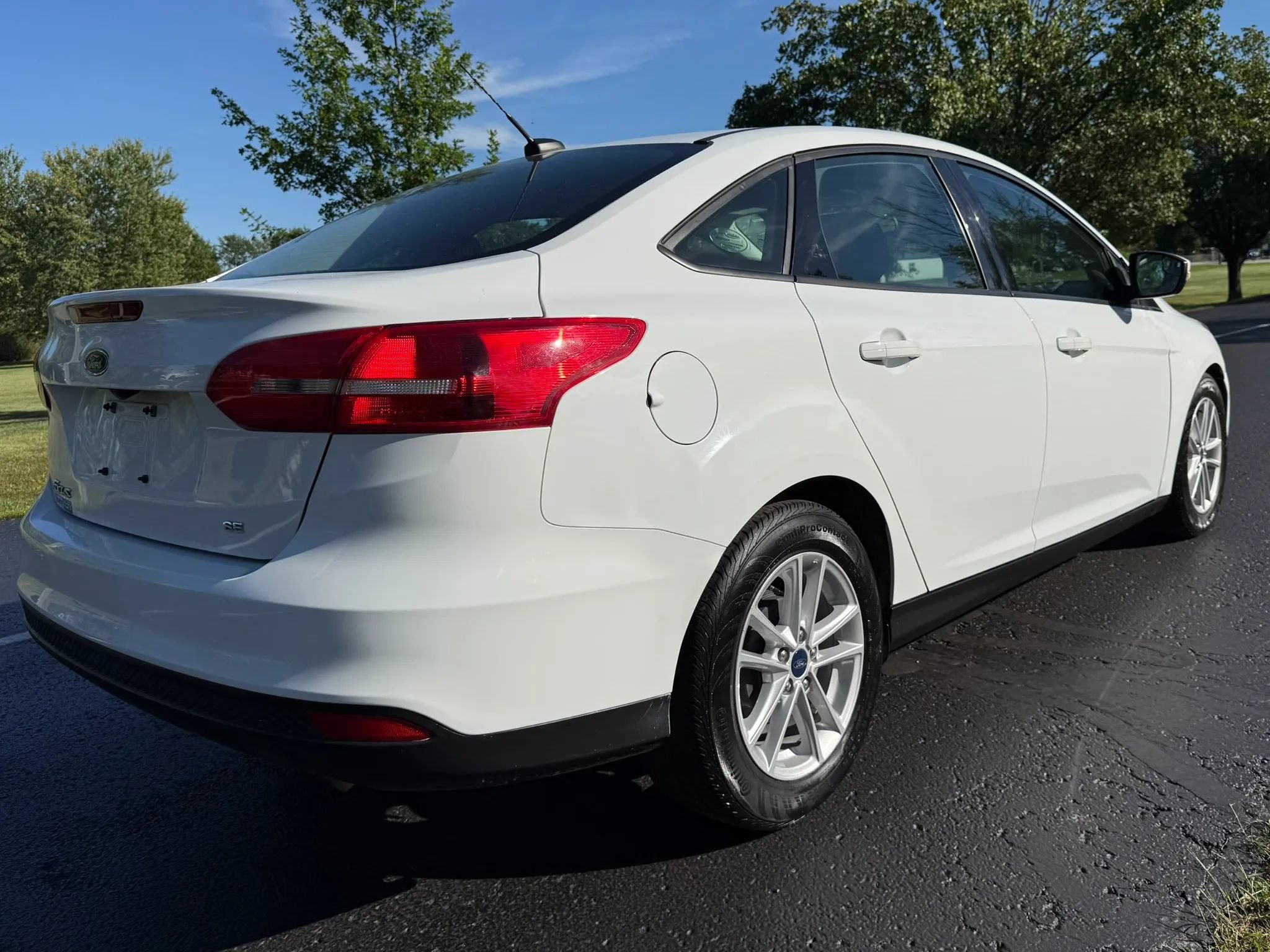 Used 2018 Ford Focus SE FWD image 5