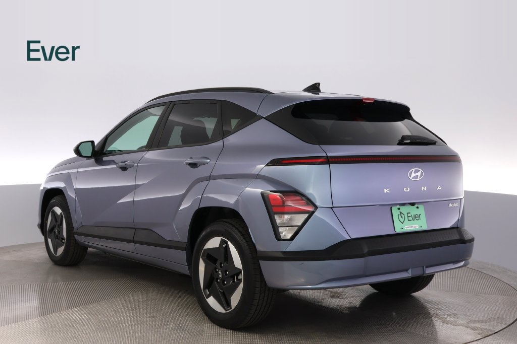 Used 2025 Hyundai Kona SEL FWD image 17