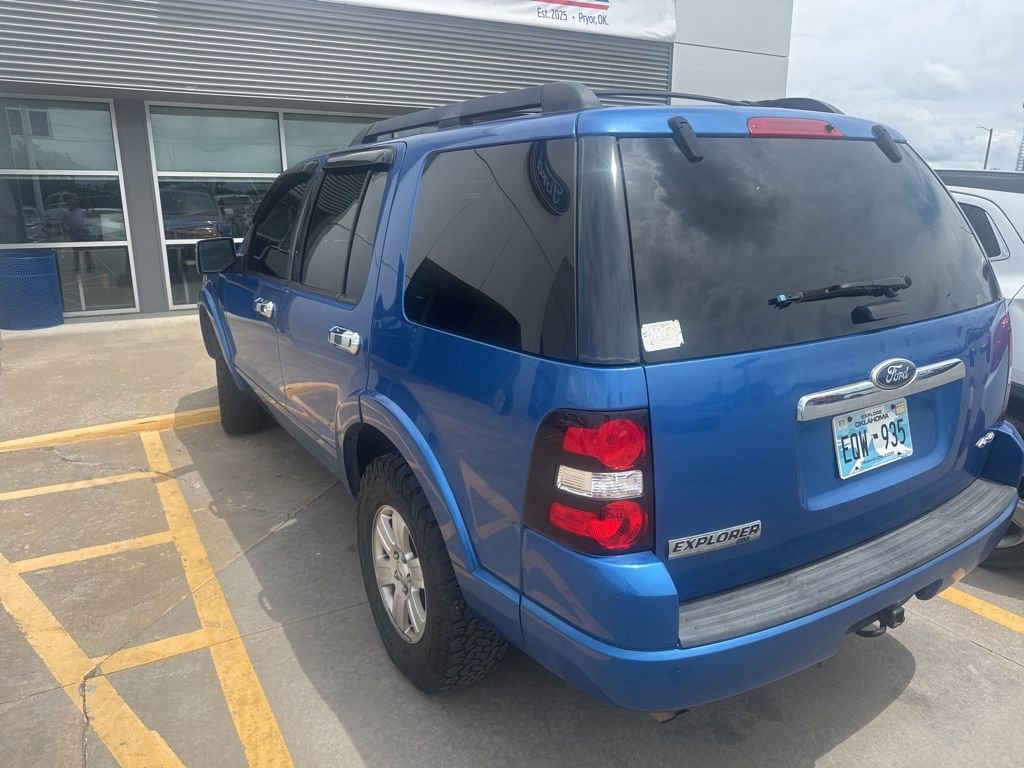 Used 2010 Ford Explorer XLT AWD/4WD image 3