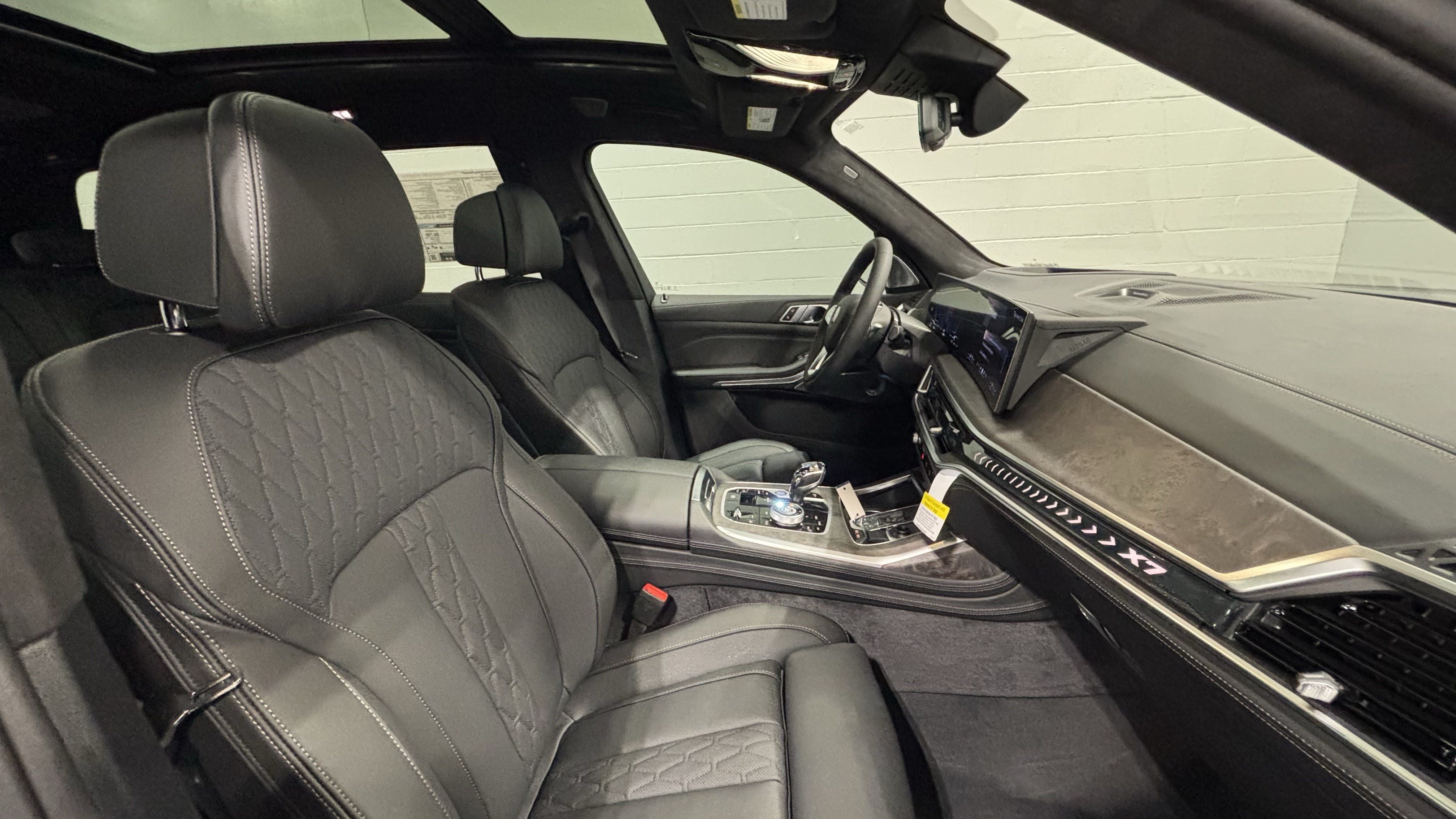 New 2026 BMW ALPINA XB7 AWD/4WD image 24