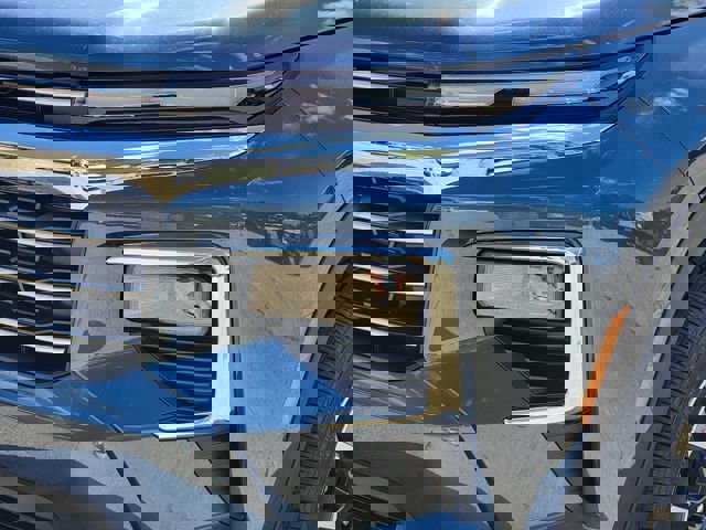 New 2026 Chevrolet Traverse LT w/ Sun and Wheel Package image 11