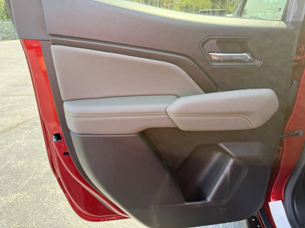 New 2026 Chevrolet Colorado ZR2 w/ Technology Package image 11