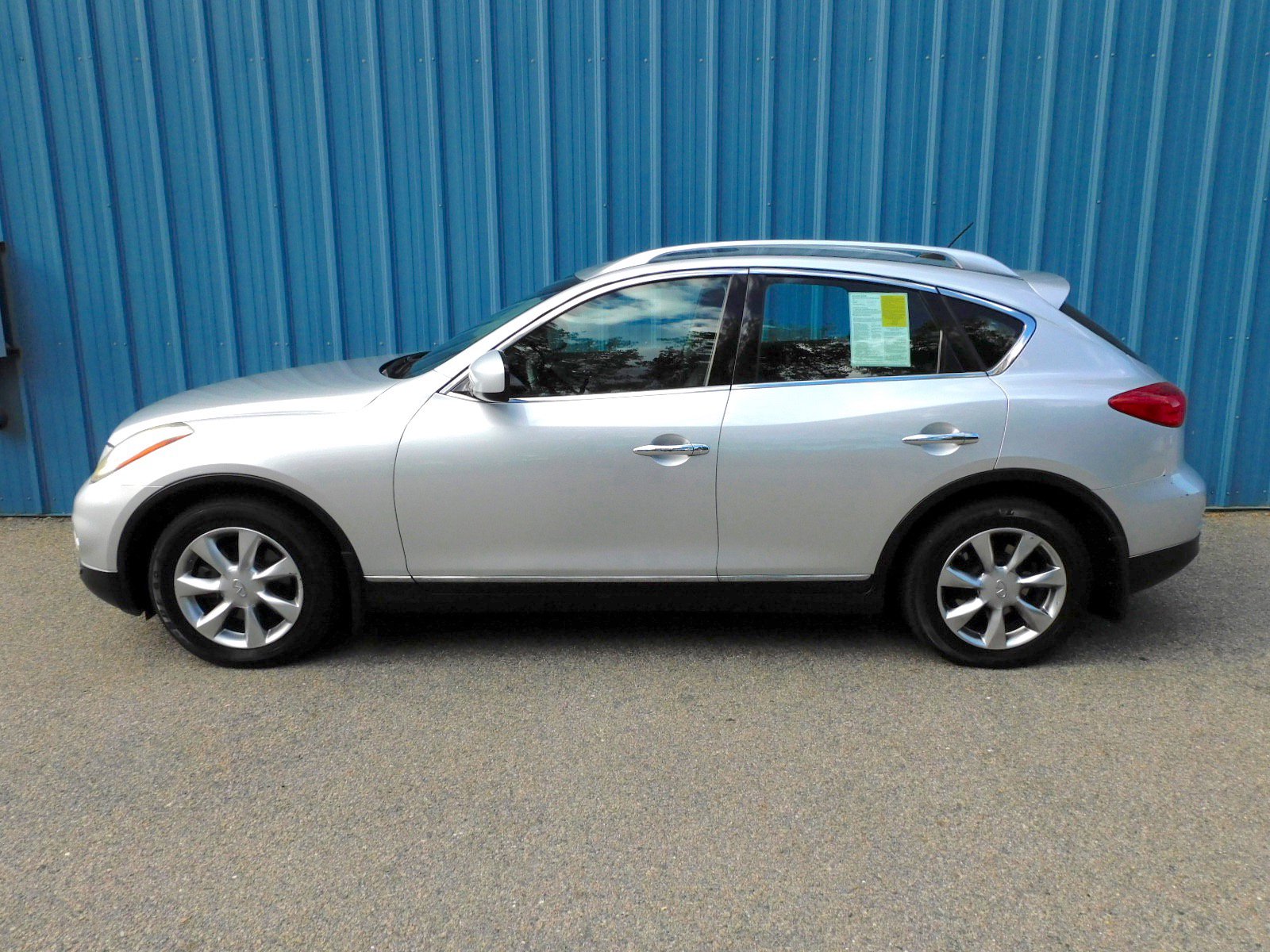 Used 2008 INFINITI EX35 Journey w/ Navigation Pkg image 2