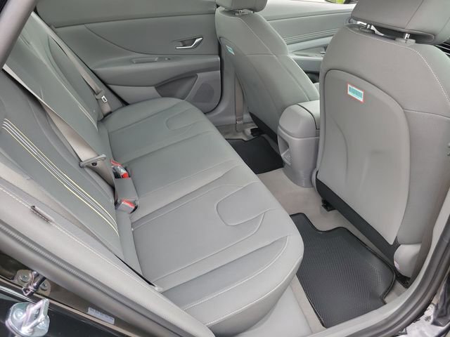 New 2026 Hyundai Elantra Sport FWD image 18