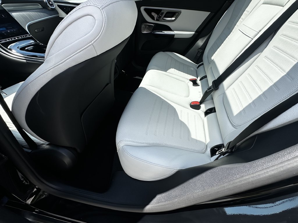 Certified 2025 Mercedes-Benz GLC 350e 4MATIC image 24