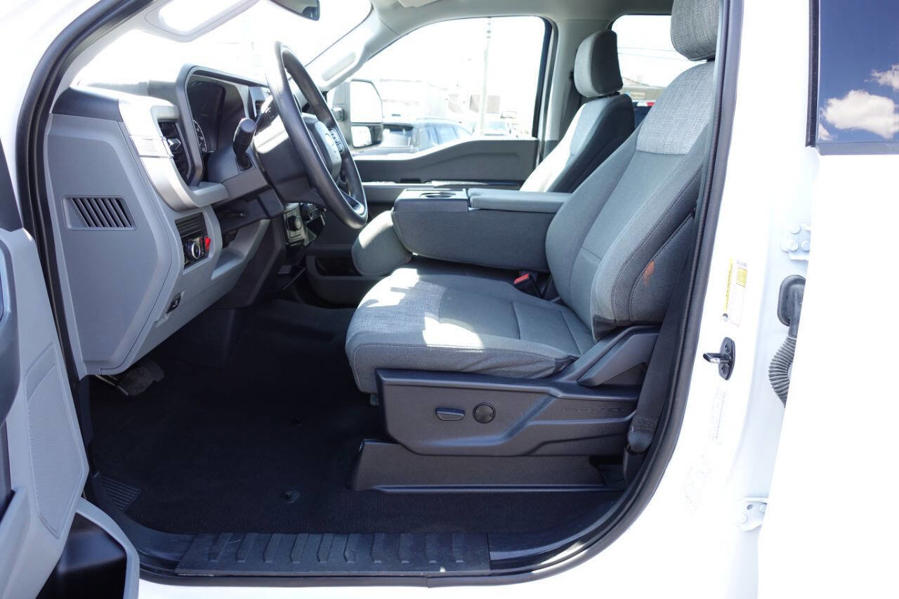 Used 2023 Ford F250 XLT w/ FX4 Off-Road Package image 18