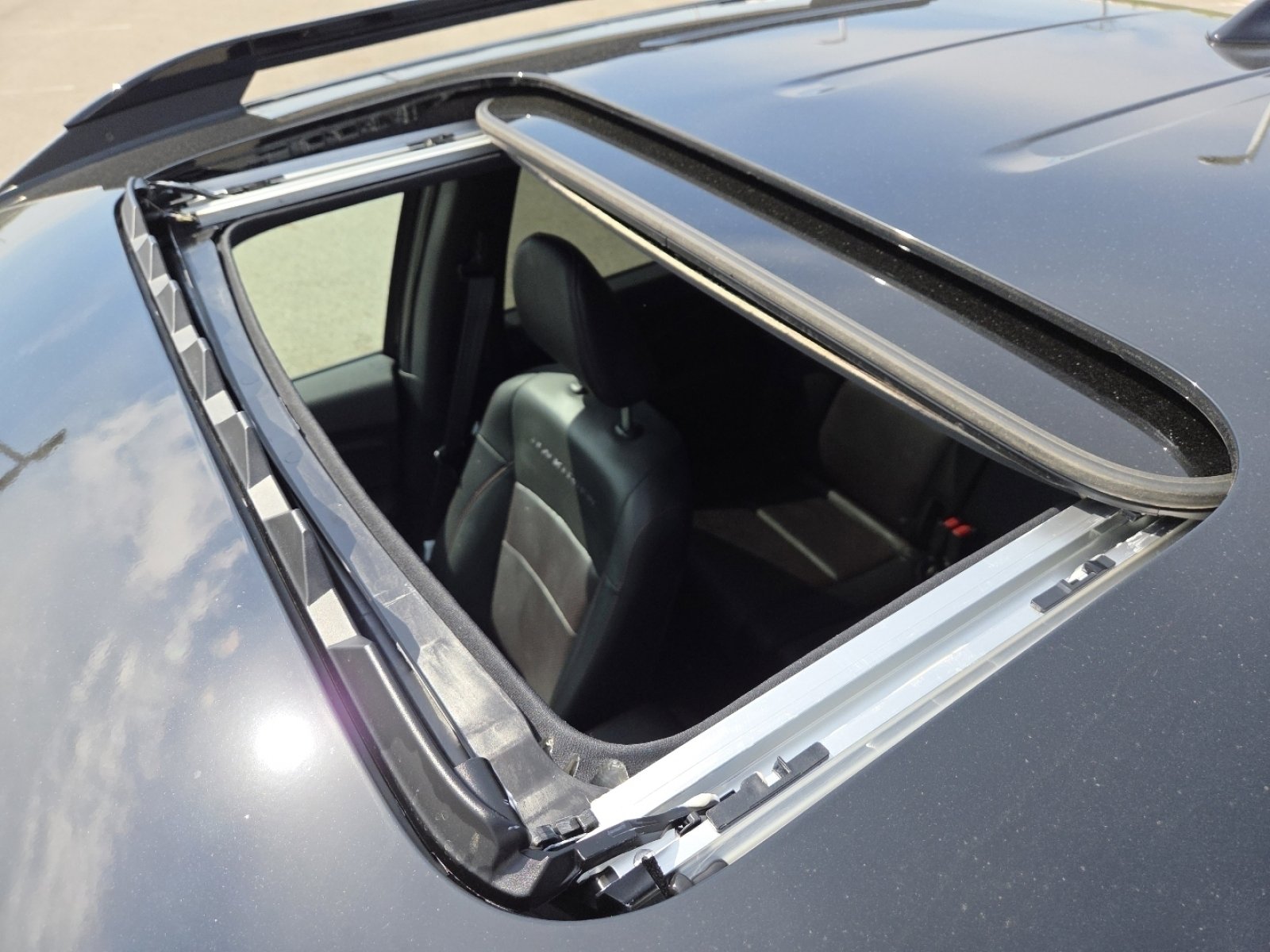Used 2025 Honda Ridgeline Black Edition image 4