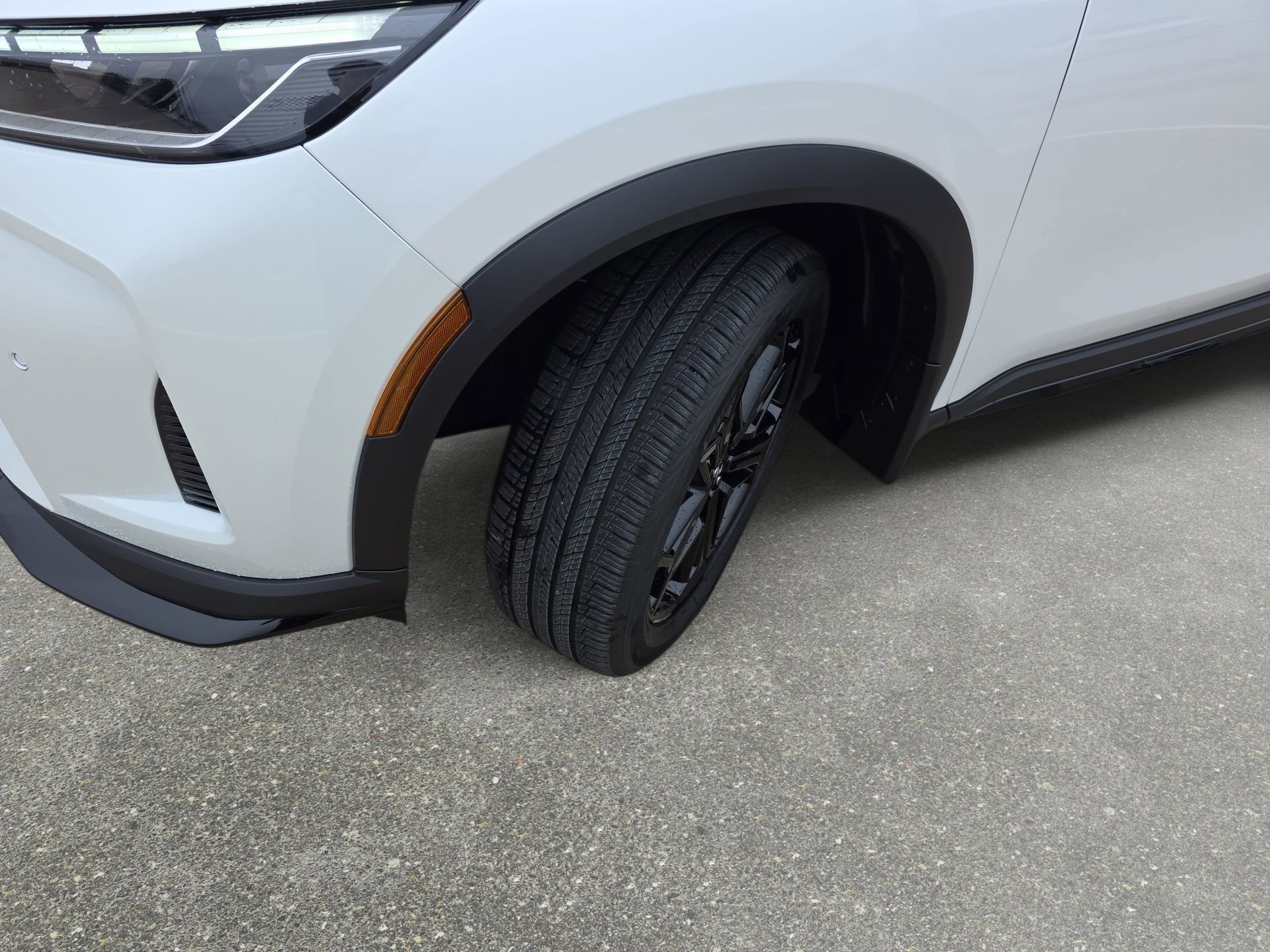 New 2026 INFINITI QX60 Sport w/ Dark Cargo Package AWD/4WD image 31