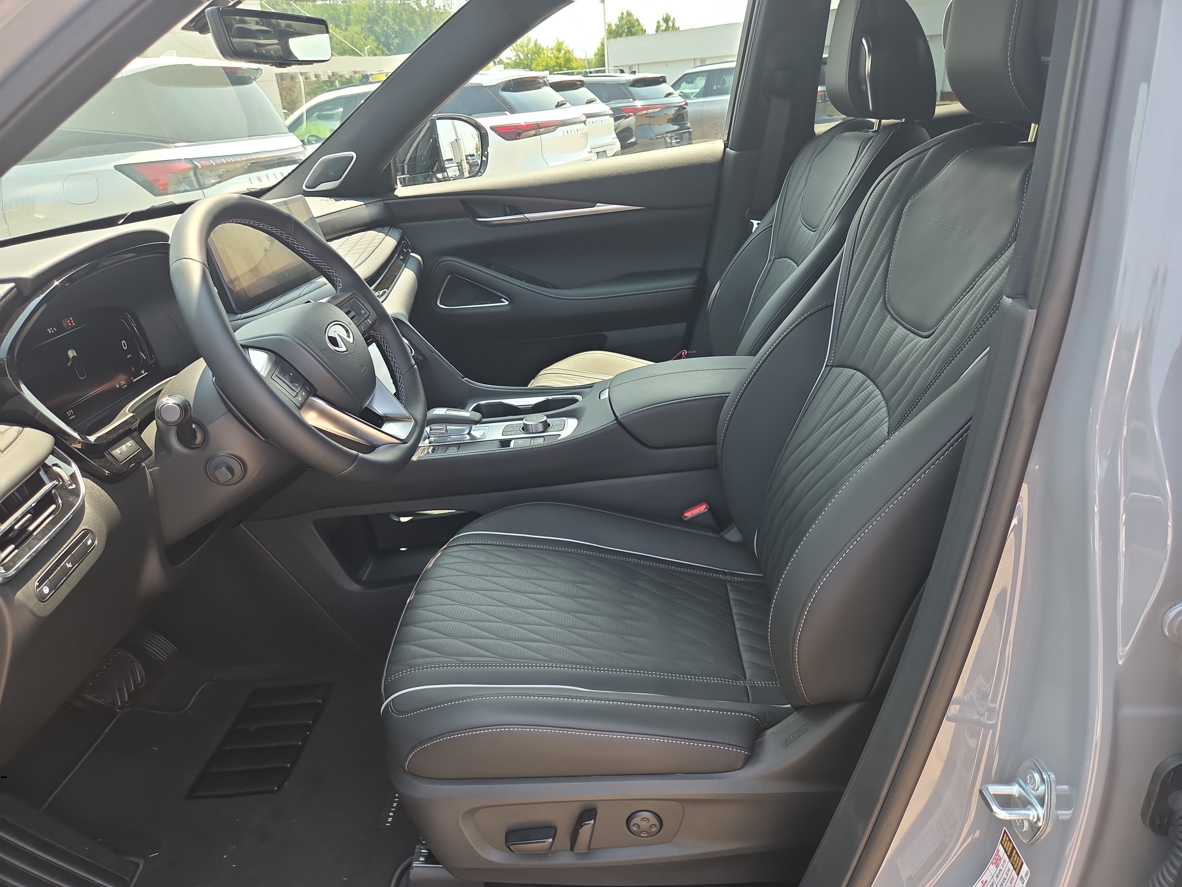 Used 2027 INFINITI QX65 Autograph w/ Cargo Package AWD/4WD image 5