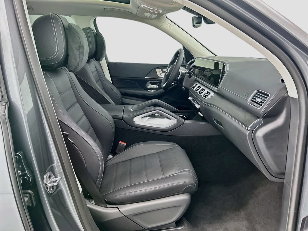 New 2026 Mercedes-Benz GLS 450 4MATIC image 19