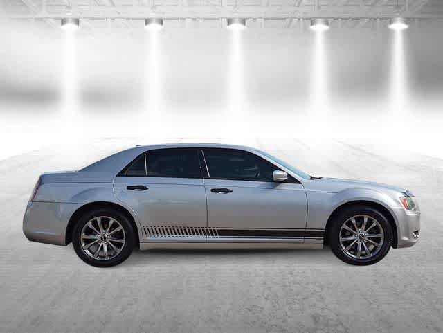 Used 2014 Chrysler 300 S AWD/4WD image 9