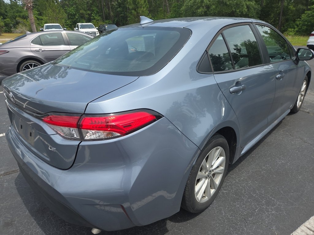 Used 2023 Toyota Corolla LE w/ LE Convenience Package FWD image 6