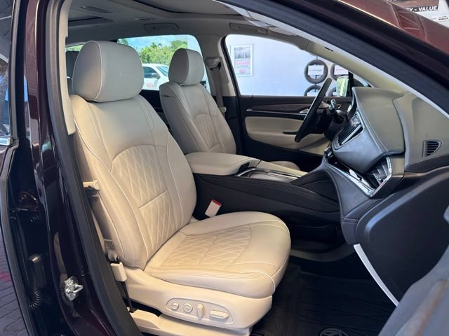 Used 2022 Buick Enclave Avenir w/ Avenir Technology Package FWD image 24