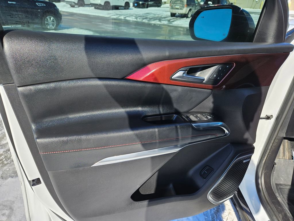 Used 2024 Chevrolet Traverse RS image 20