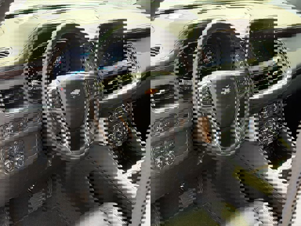 Used 2024 Chevrolet Tahoe LT image 16