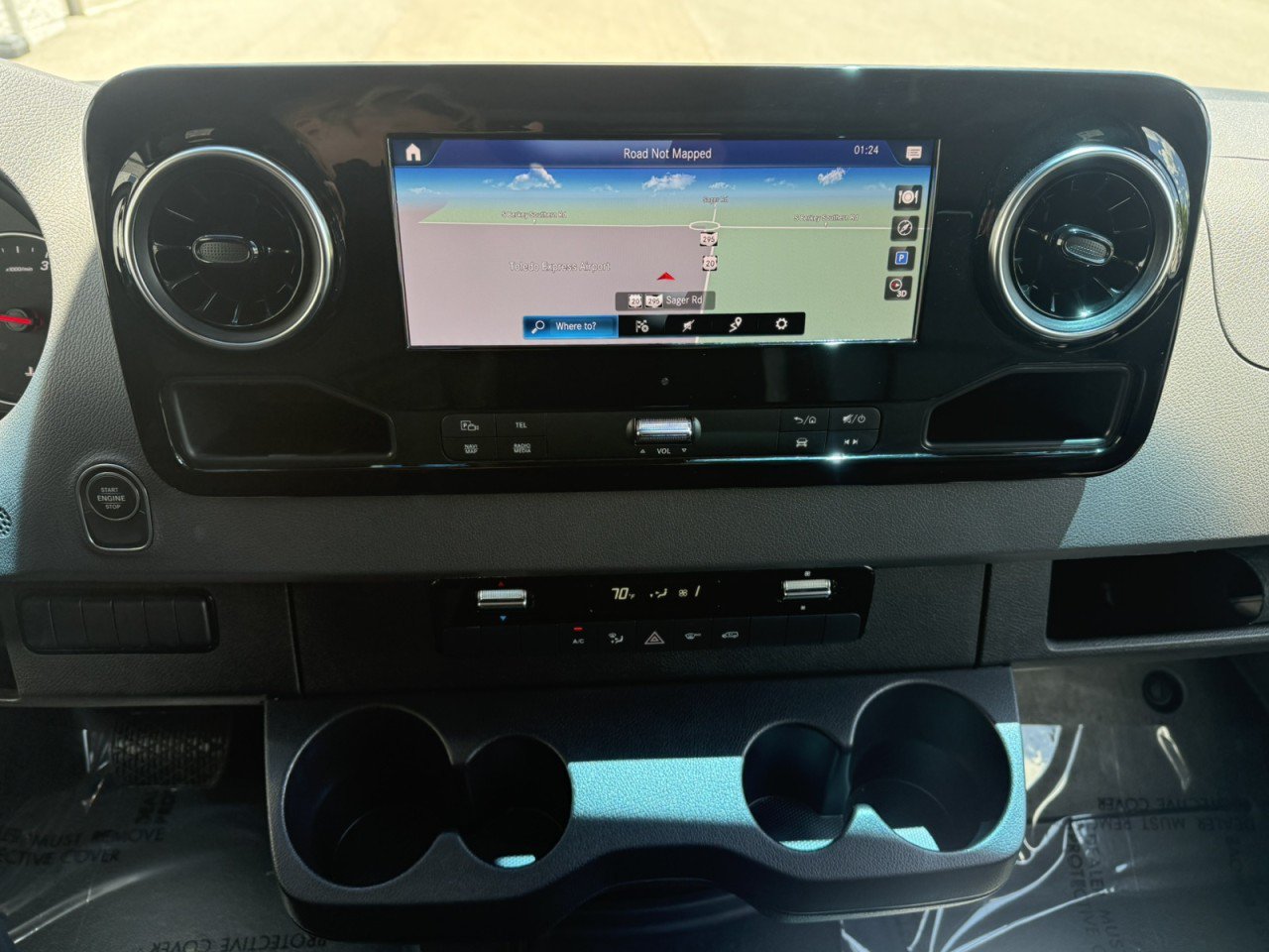 Used 2024 Mercedes-Benz Sprinter 2500 image 19