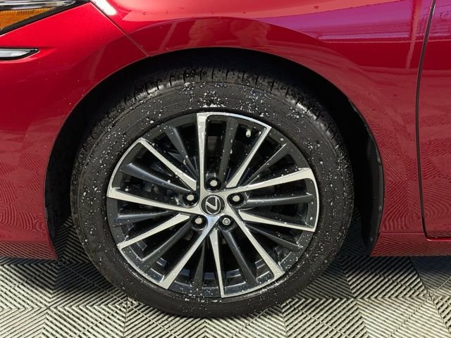 Certified 2025 Lexus ES 300h 300h w/ Premium Package image 16