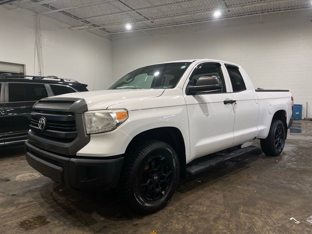 Used 2015 Toyota Tundra SR image 1