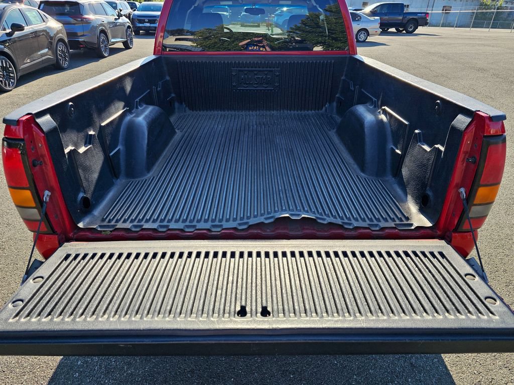 Used 2006 GMC Sierra 1500 W/T RWD image 20