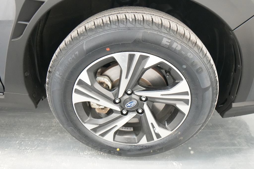 Used 2024 Subaru Crosstrek 2.0i Premium image 11