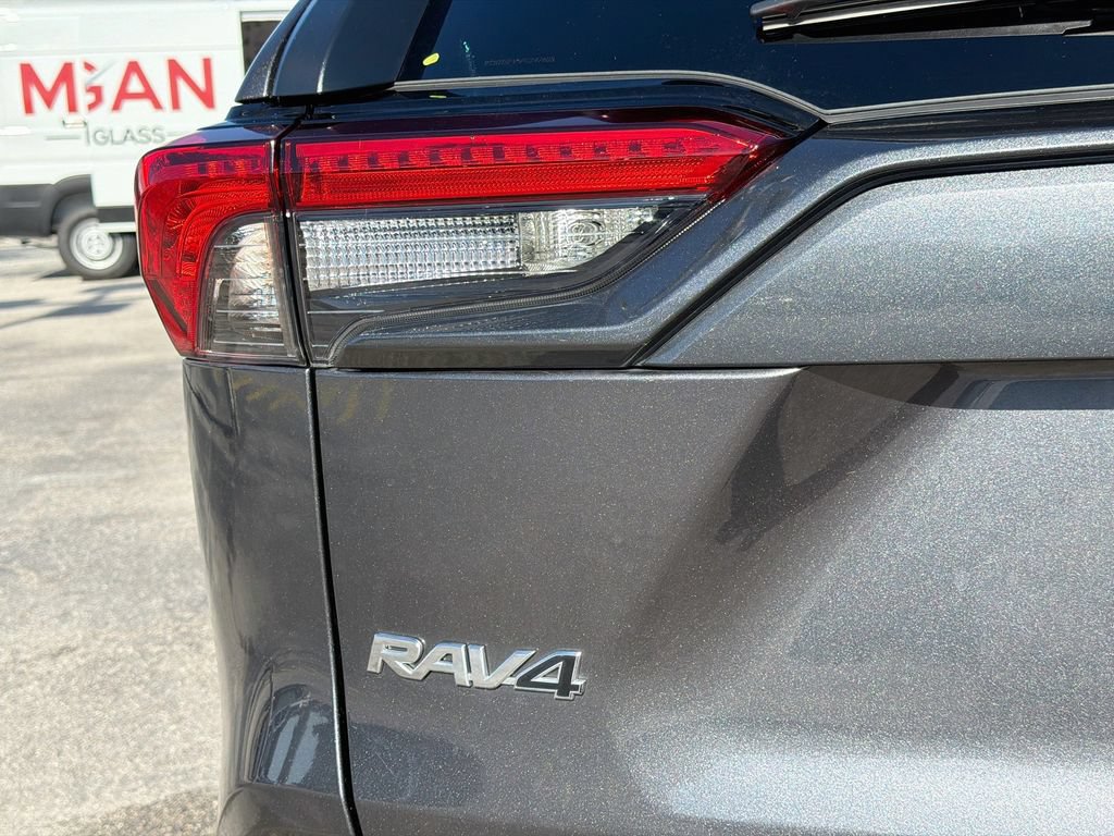 Used 2023 Toyota RAV4 XLE Premium FWD image 10