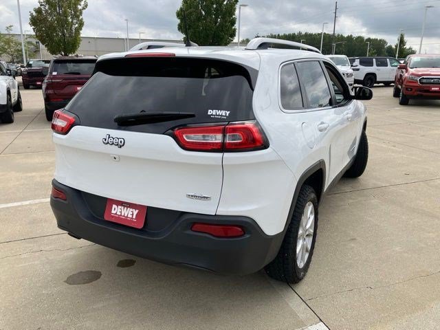 Certified 2017 Jeep Cherokee Latitude w/ Comfort & Sound Group FWD image 8