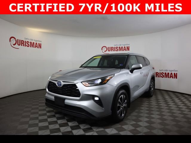 Used 2022 Toyota Highlander XLE image 3