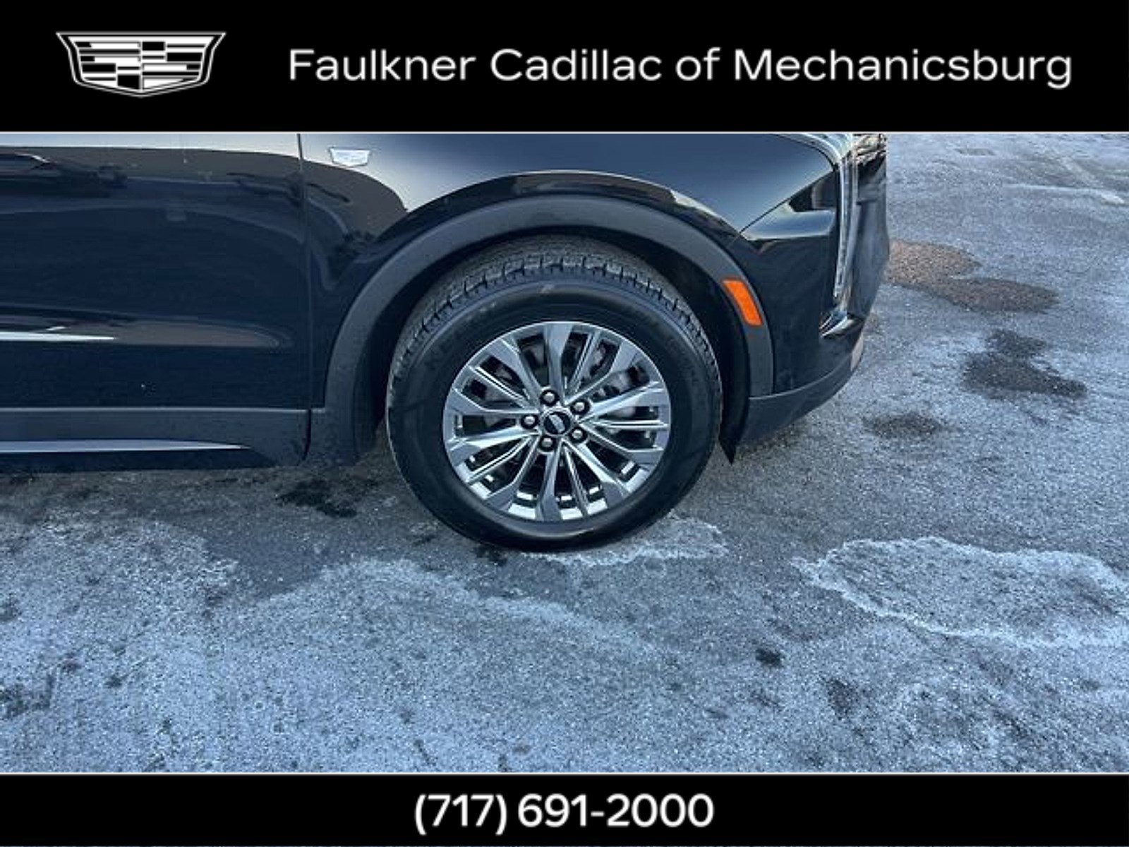 Used 2025 Cadillac XT4 Premium Luxury image 26