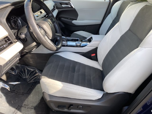 Used 2025 Mitsubishi Outlander SE AWD/4WD image 10