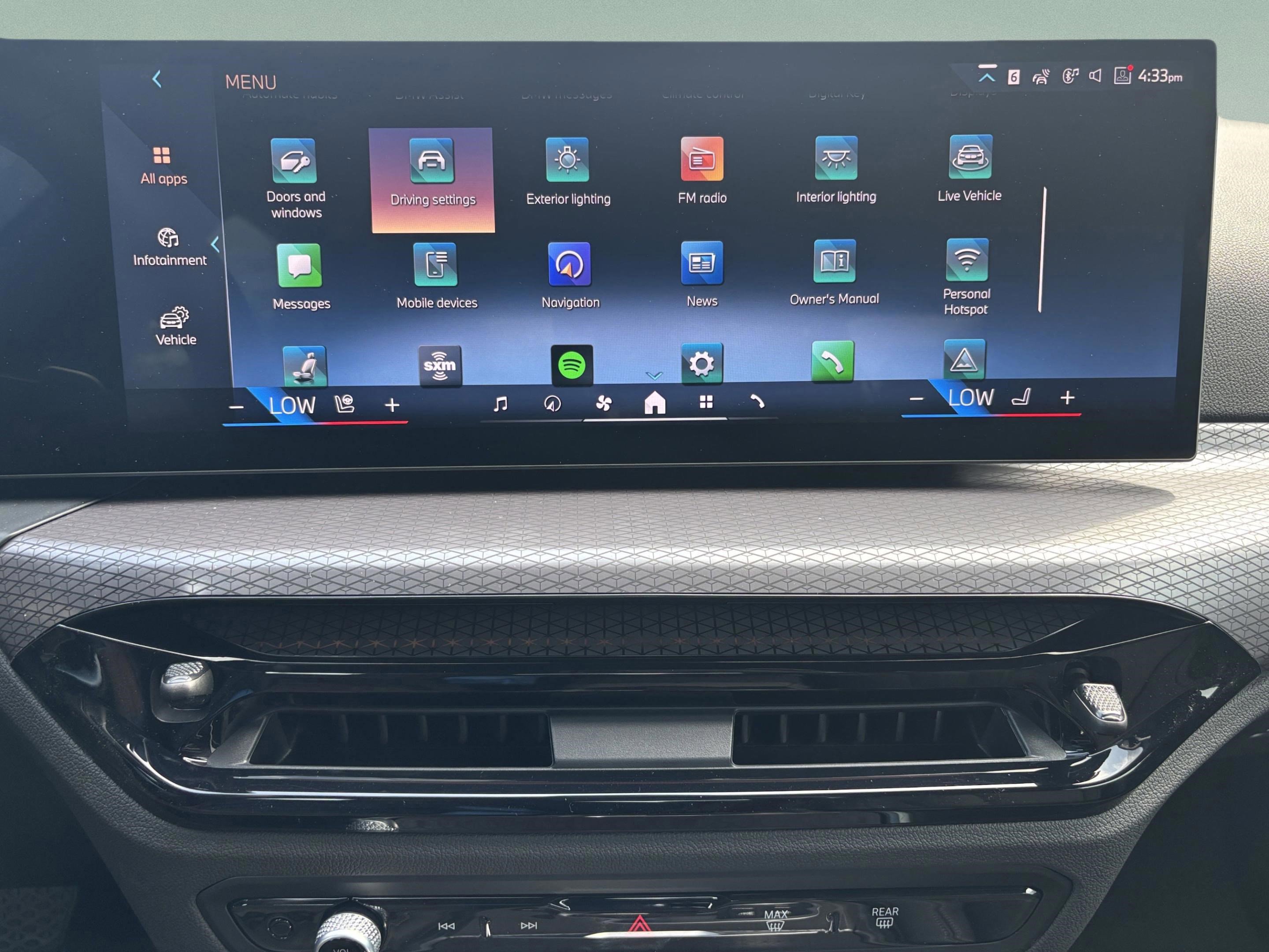 Used 2025 BMW 330i xDrive 330i xDrive image 16