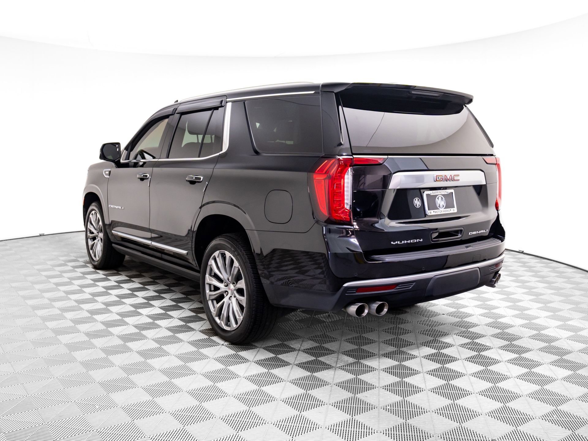 Used 2022 GMC Yukon Denali w/ Denali Premium Package image 6