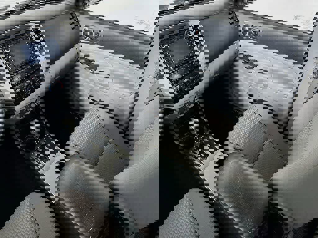 Used 2014 Toyota Tacoma PreRunner w/ SR5 Package RWD image 11