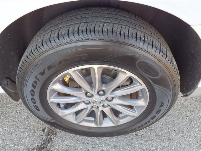 Used 2024 Buick Enclave Premium image 44