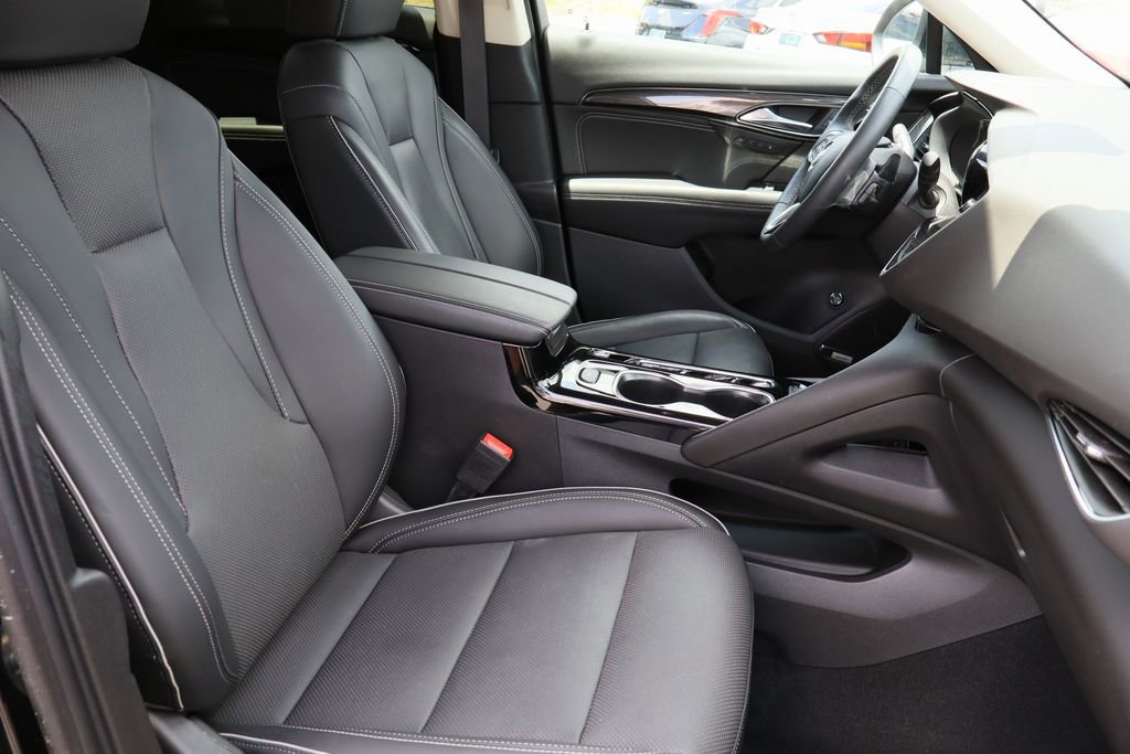 Certified 2022 Buick Envision Essence w/ Technology Package I FWD image 27