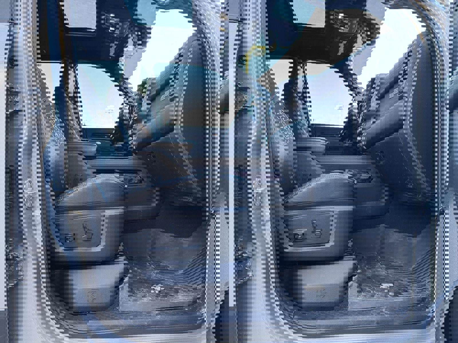 Used 2022 RAM 2500 Power Wagon w/ Level 2 Equipment Group image 28