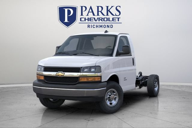 New 2025 Chevrolet Express 3500 w/ Power Convenience Package RWD image 10