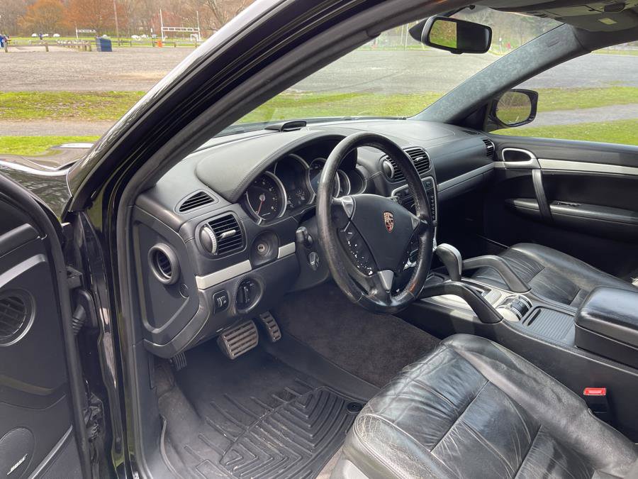 Used 2008 Porsche Cayenne Turbo image 28