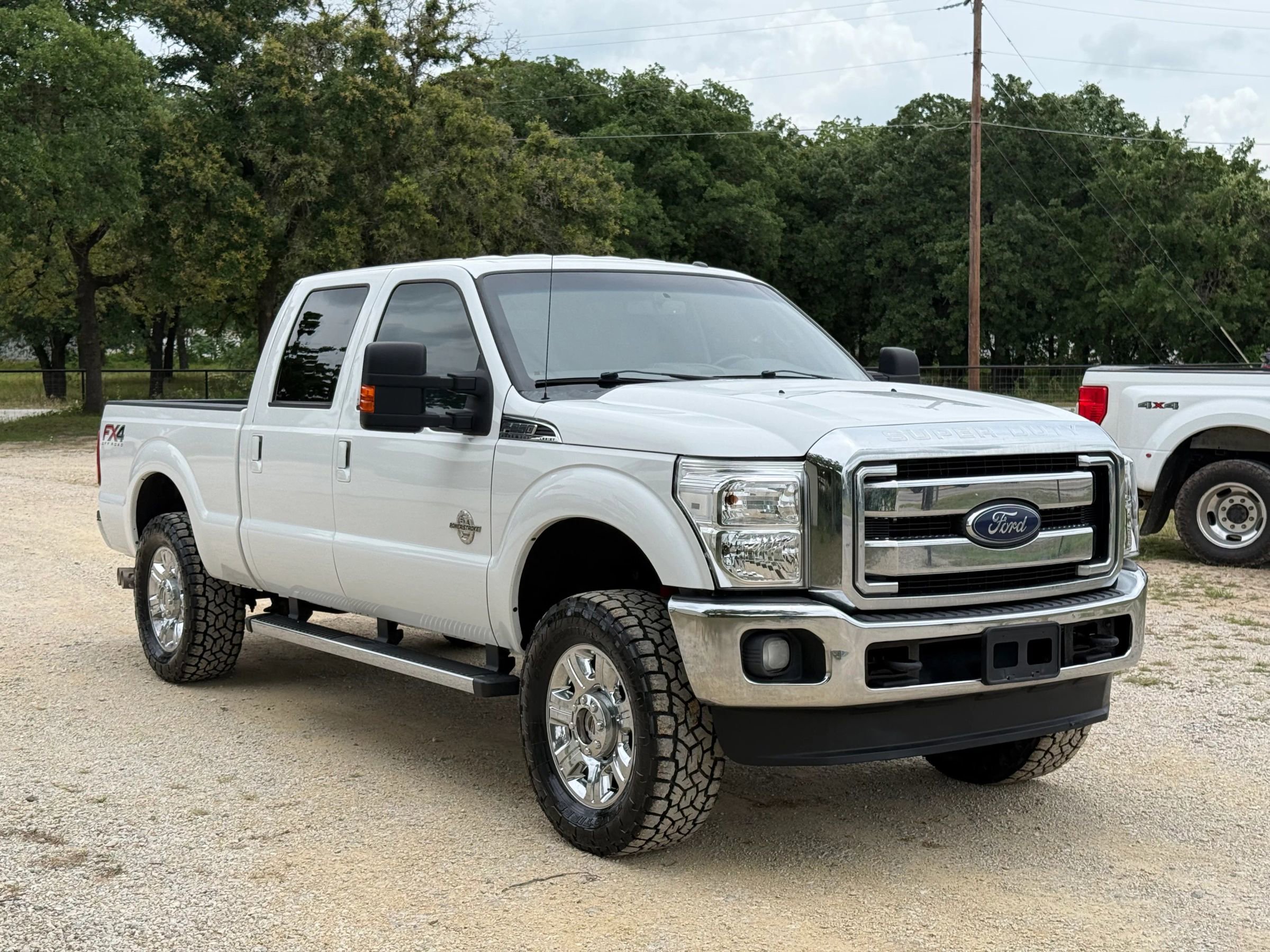 Used 2015 Ford F250 Lariat w/ FX4 Off-Road Package AWD/4WD image 1