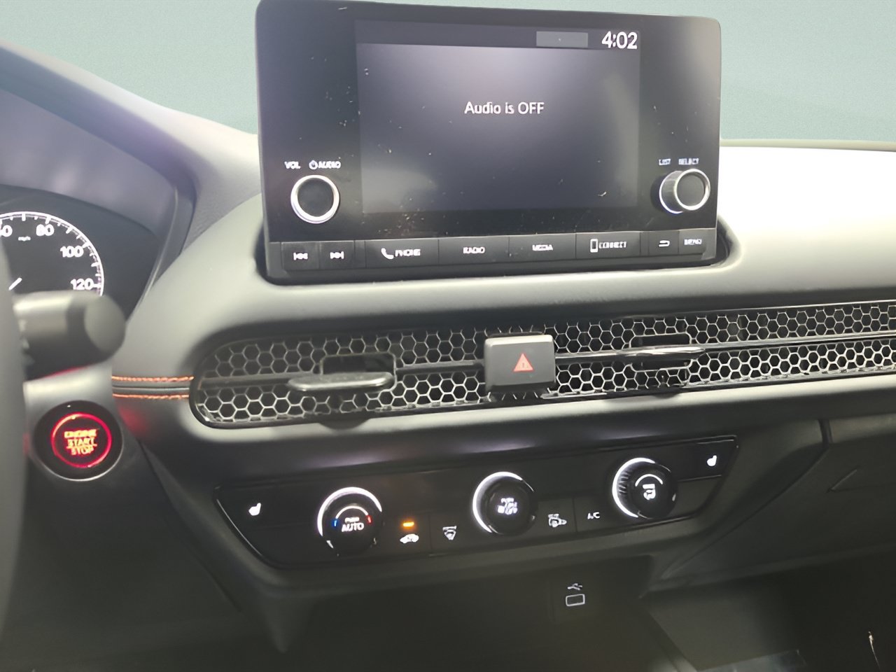 Certified 2025 Honda HR-V Sport image 28