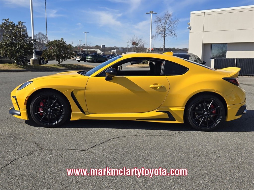 New 2026 Toyota GR86 YUZU Limited image 4