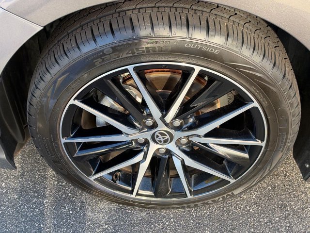Used 2023 Toyota Camry SE w/ Convenience Package FWD image 9