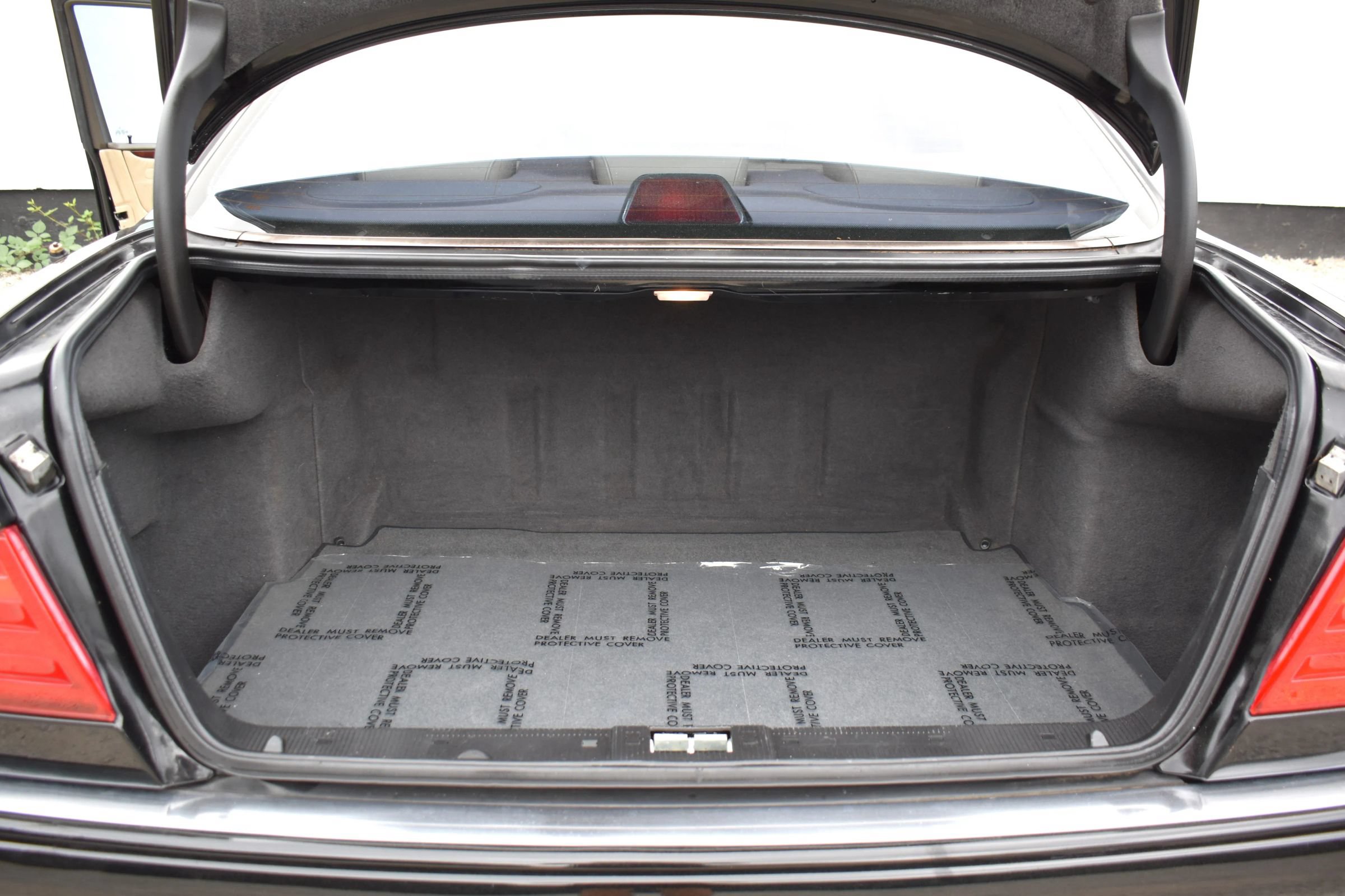 Used 1996 Mercedes-Benz E 320 Sedan image 25