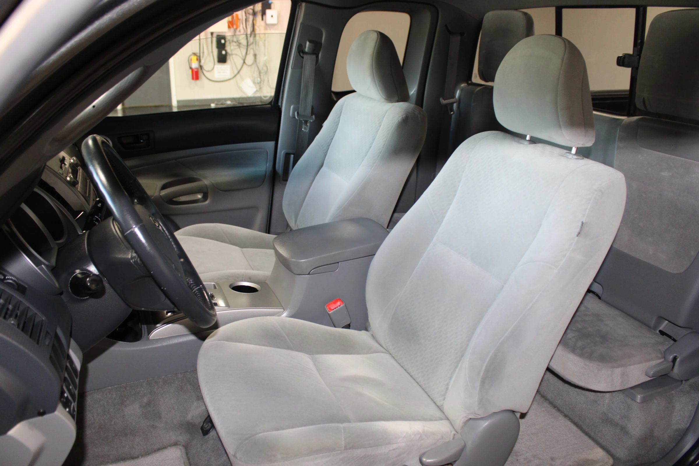 Used 2010 Toyota Tacoma 2WD Access Cab image 22