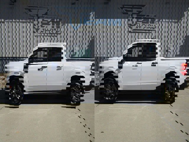 New 2025 Ford Maverick XLT image 4