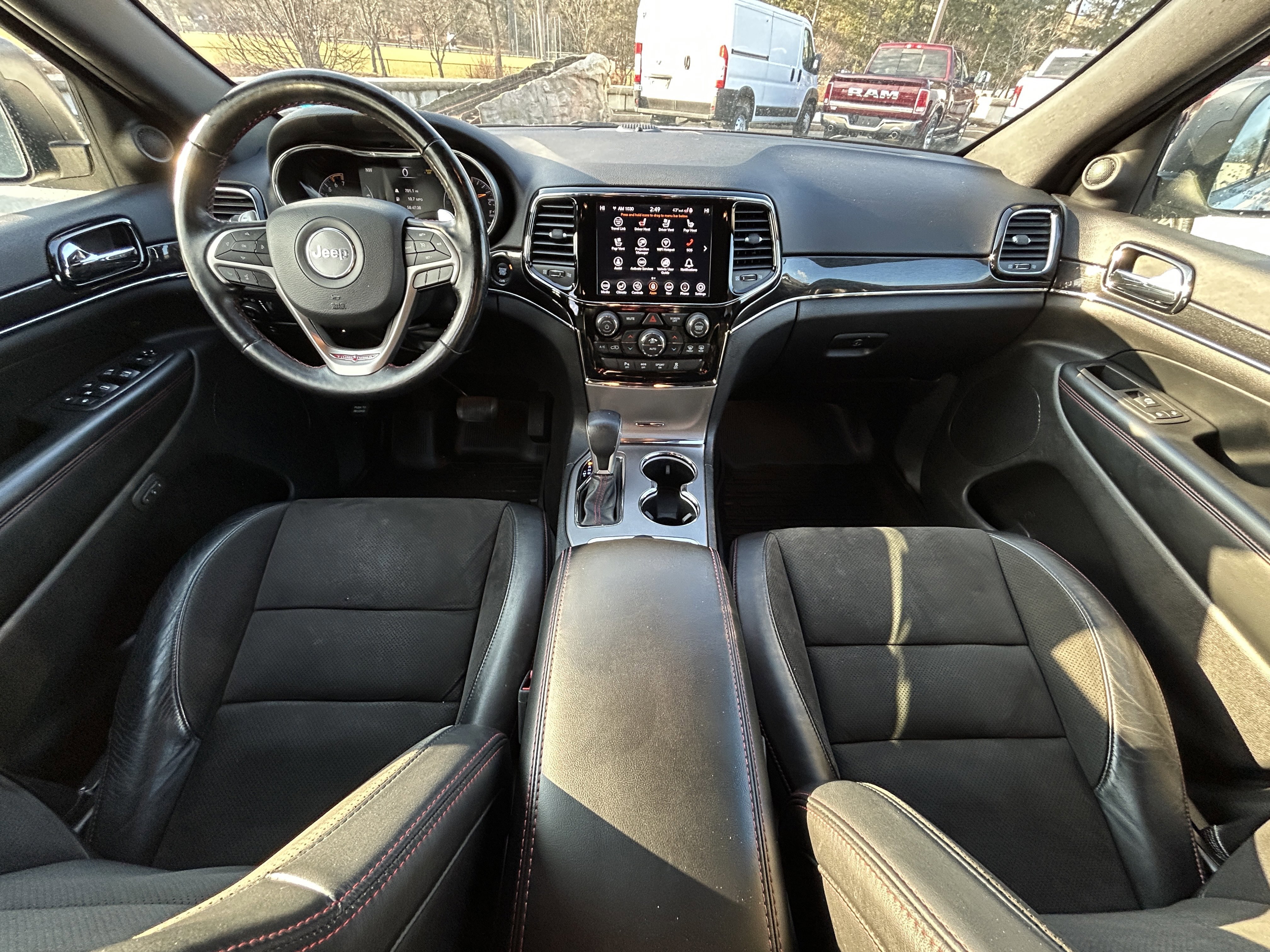 Used 2020 Jeep Grand Cherokee Trailhawk AWD/4WD image 23