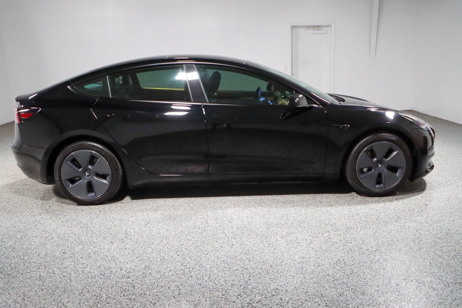 Used 2022 Tesla Model 3 Long Range AWD/4WD image 6