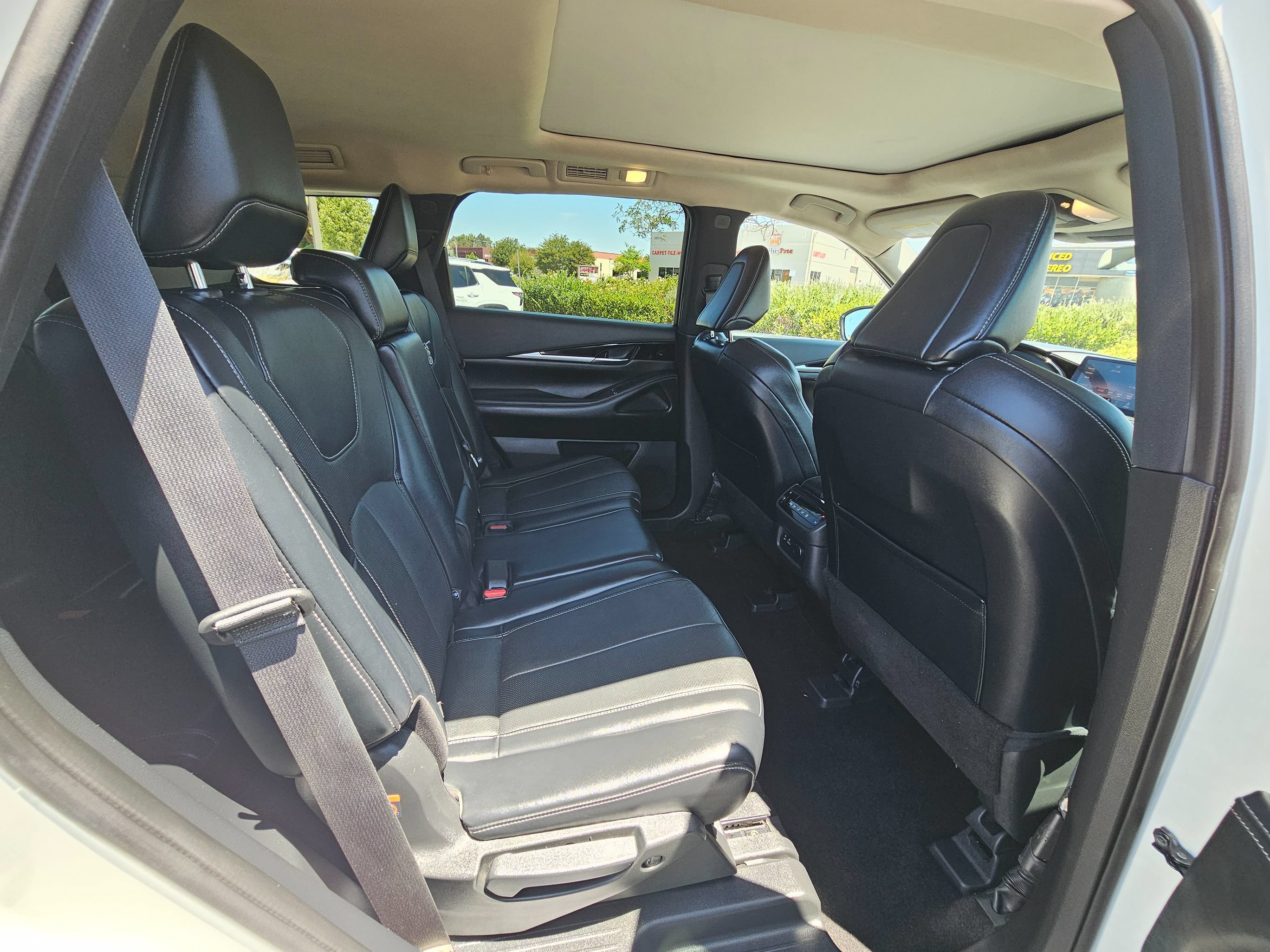 Used 2023 INFINITI QX60 Pure FWD image 31