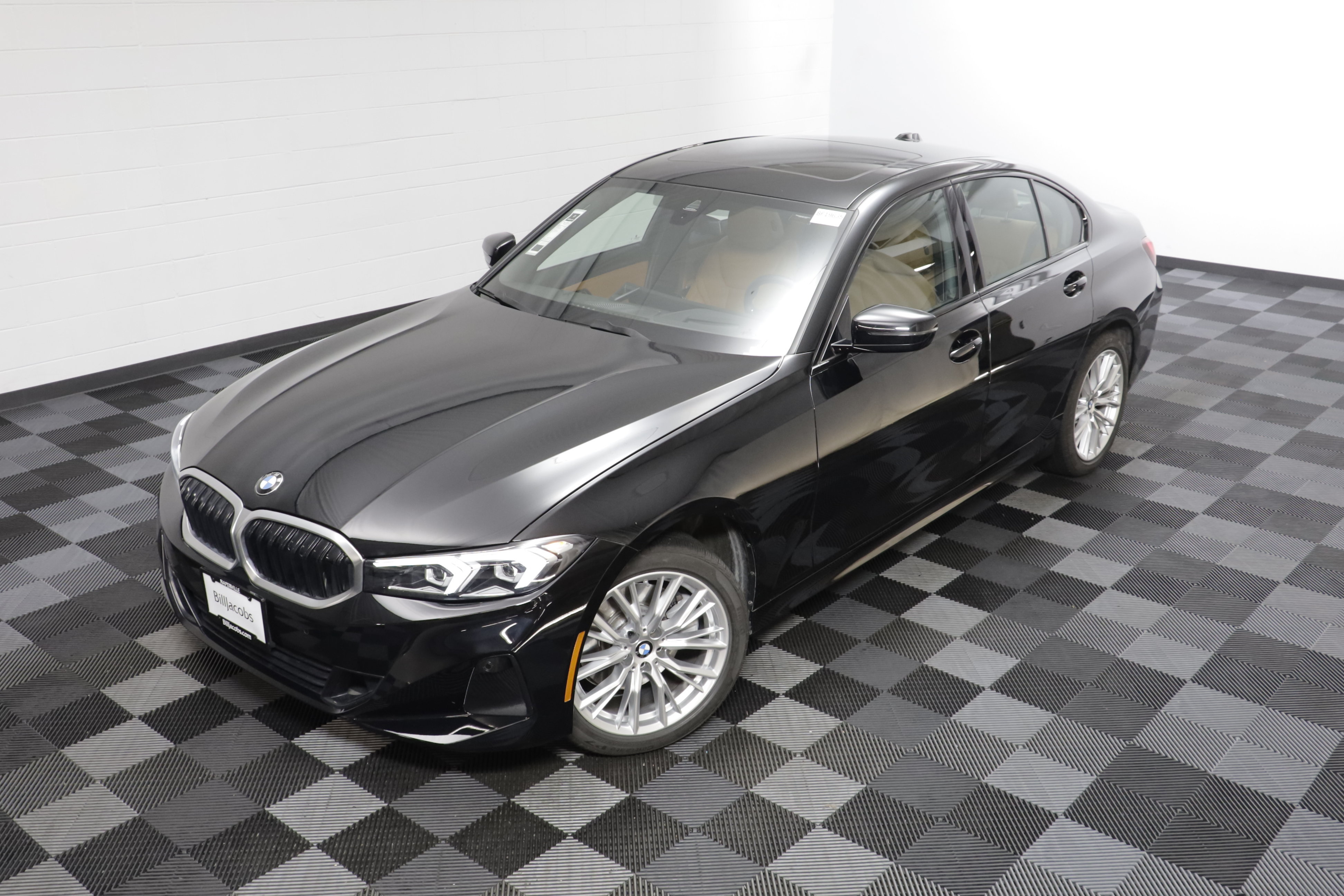 Used 2023 BMW 330i xDrive Sedan w/ Premium Package AWD/4WD image 2