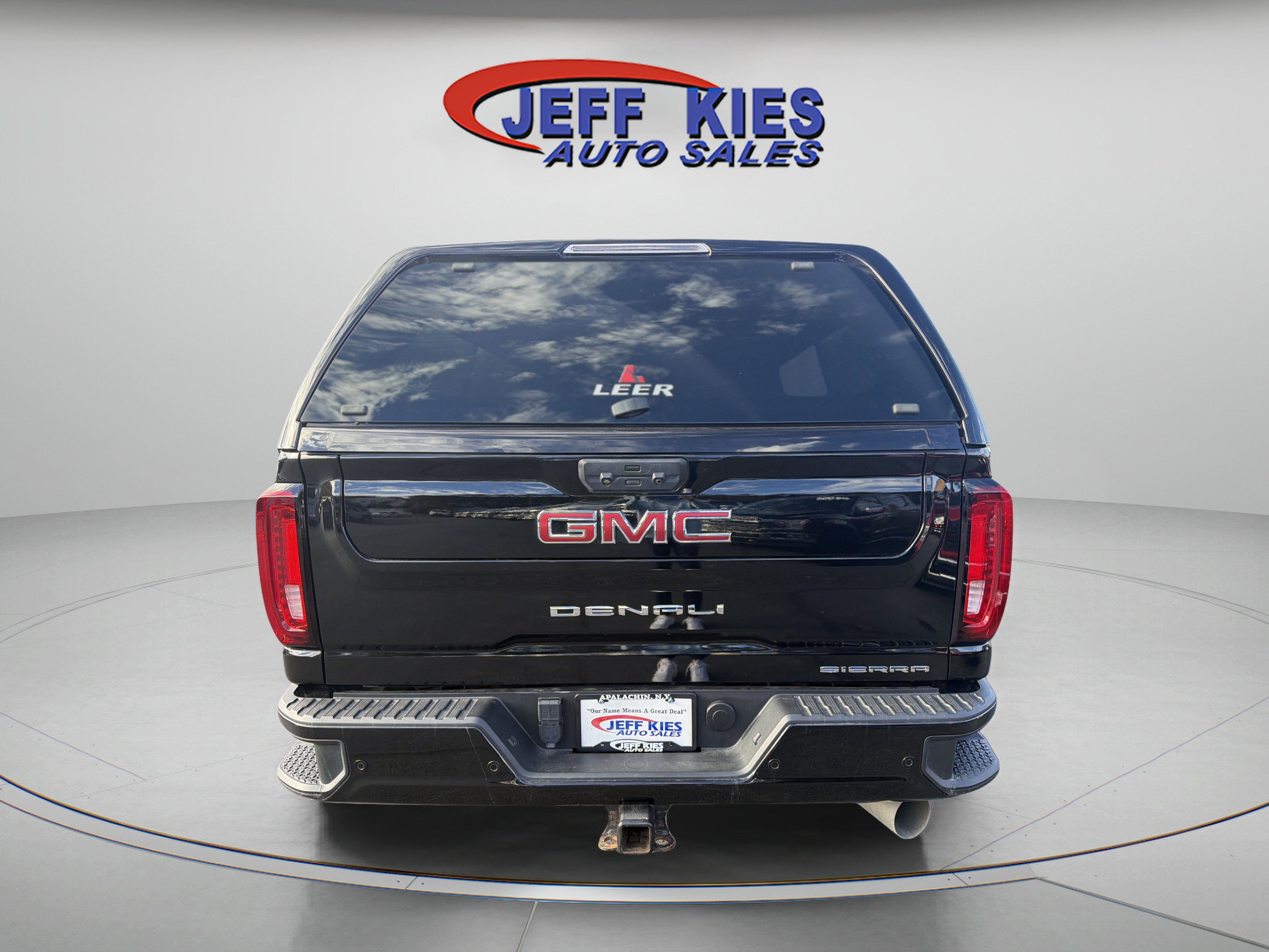 Used 2022 GMC Sierra 3500 Denali w/ Denali Black Diamond Edition AWD/4WD image 6